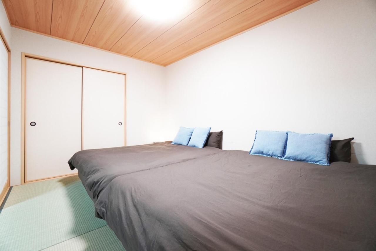 Tsurigane Building H-4 Apartment Osaka Bagian luar foto